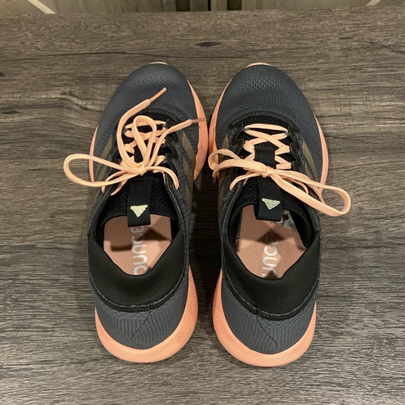 Adidas Women's Gray and Pink Running Shoes 7.5 - Picture 6 of 9